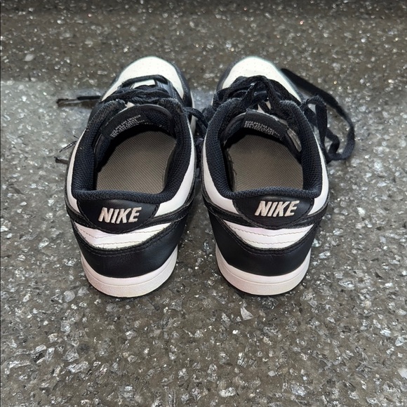 Nike Black and White PANDAS Dunk Low Tennis Shoes. Size 2.5Y. Good condition. - Picture 6 of 7